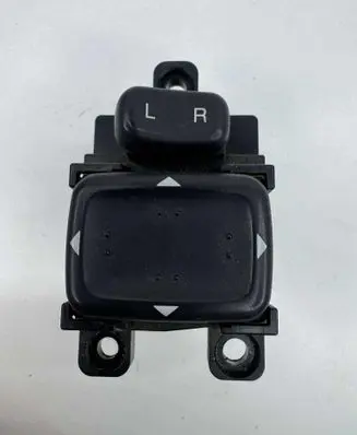 Toyota Yaris Wing mirror switch 183574 183608
