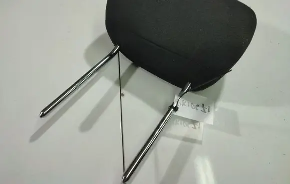 Ford Mondeo Mk III Front seat headrest 