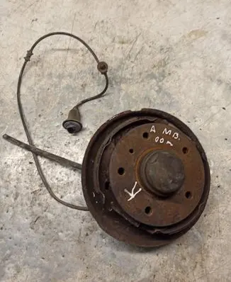 Mercedes-Benz A W168 Rear wheel hub