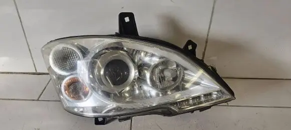 Mercedes-Benz Vito Viano W639 Headlight/headlamp A6398202961 1ZS00962732