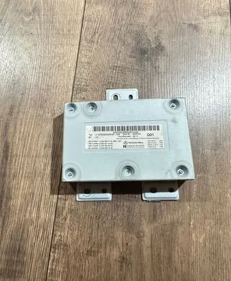 Mercedes-Benz C W204 Other control units/modules a2049005704 a2049015902