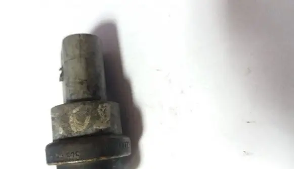 Audi A4 S4 B5 8D Coolant temperature sensor 1J0959625