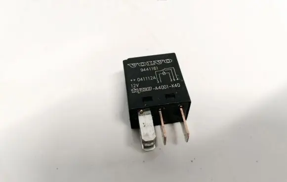 Volvo V50 Other relay 9441161 v23074