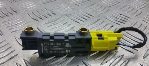 Audi A4 S4 B7 8E 8H Airbag deployment crash/impact sensor 8E0959643B