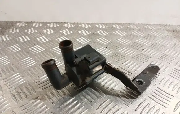 Volkswagen Golf VI Electric auxiliary coolant/water pump 5N0965561