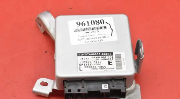 Toyota Yaris Engine control unit/module ECU 89650-0D293