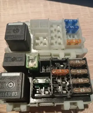 Ford Mondeo MK IV Fuse box set 6g9t14k131ba