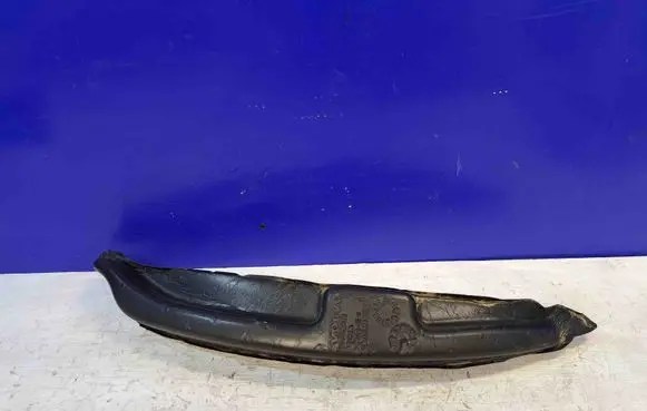 Volvo XC70 Fender foam support/seal 30796902