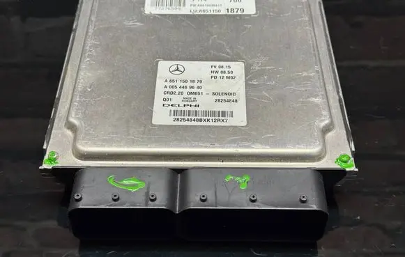 Mercedes-Benz Vito Viano W447 Engine control unit/module A6511501879 28254848 A0054469640