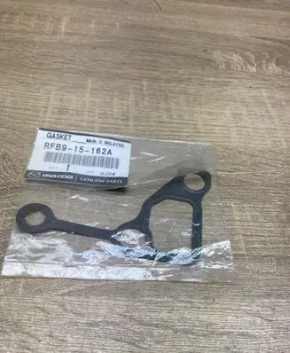 Mazda 323 F Other engine part RFB915162A