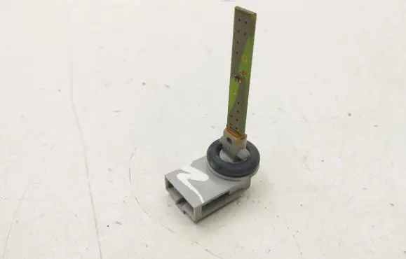 Mercedes-Benz R W251 Interior temperature sensor A1638300272 0308061753