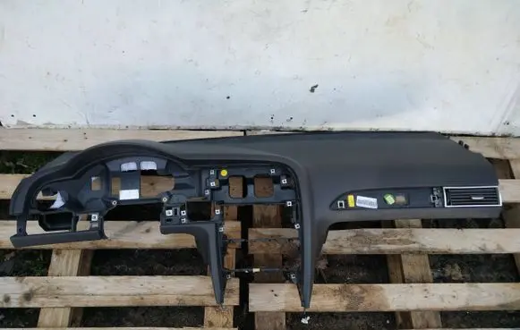 Audi A6 S6 C6 4F Dashboard 4F0857067A