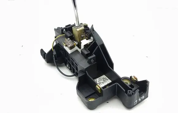 Porsche 911 996 Gear selector 99642601109 09052001 53591