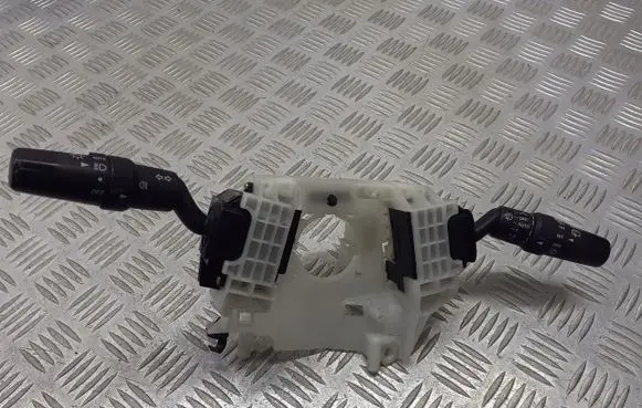 Mazda 5 Headlight wiper switch 