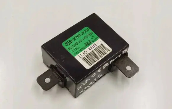 KIA Cerato Door central lock control unit/module 957902F300