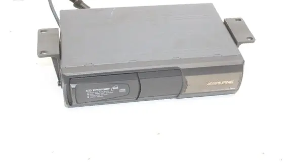 Jeep Cherokee XJ CD/DVD changer 3893A128