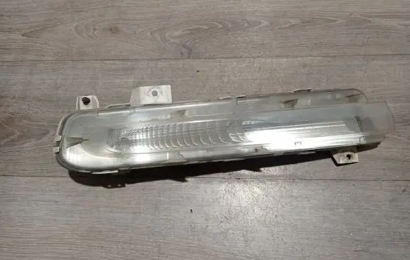 Volvo V40 Front fog light 7230300001 31290581