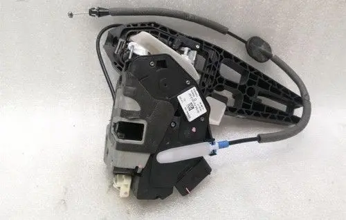 Ford Mustang VI Coupe door lock (next to the handle) BF6AF21813BF