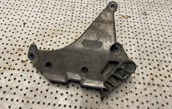 Volkswagen Caddy Engine mounting bracket 03L199207