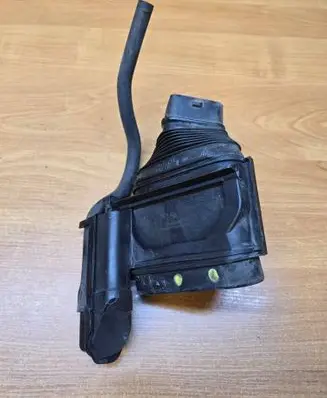 Volvo XC70 Air intake duct part 31261337