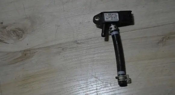 Nissan Note (E12) Exhaust gas pressure sensor 227702184R