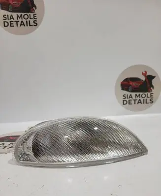 Mercedes-Benz SLK R170 Front indicator light A1708260143 4401509LAE 4401509L