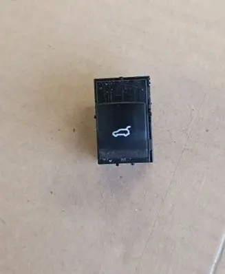 BMW X5 F15 Tailgate/boot open switch button 931870401 9318704