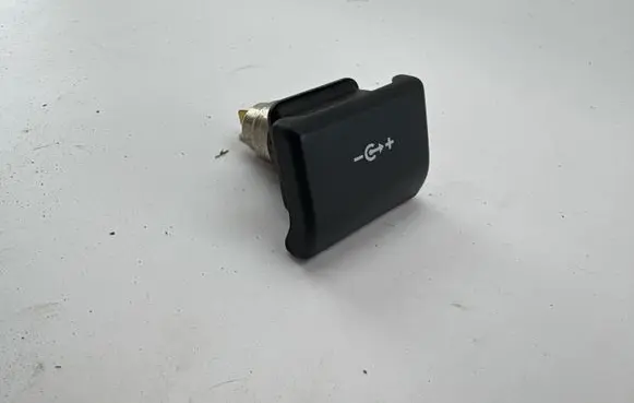 Land Rover Range Rover Sport L494 Cigarette lighter rear CPLA15K040DA