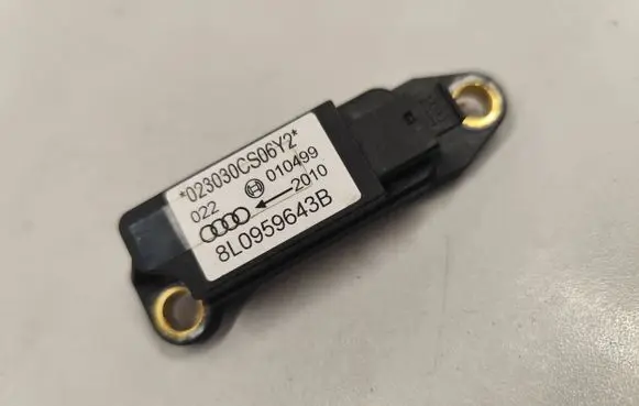 Audi A3 S3 8L Airbag deployment crash/impact sensor 8L0959643B 023030CS06Y2 010499