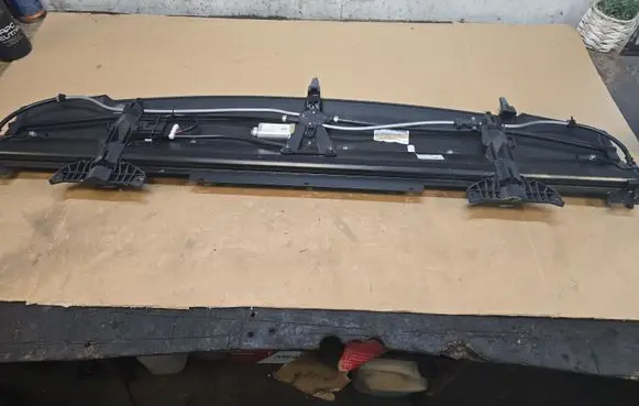 Volkswagen PASSAT B6 Parcel shelf load cover 3C5863413AN