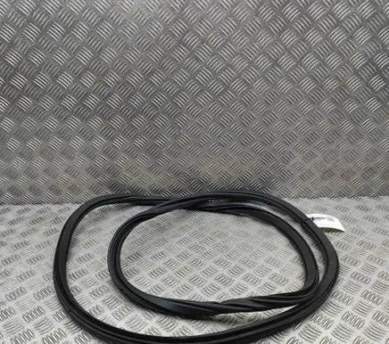 Volvo XC40 Rubber seal front coupe door 32342440