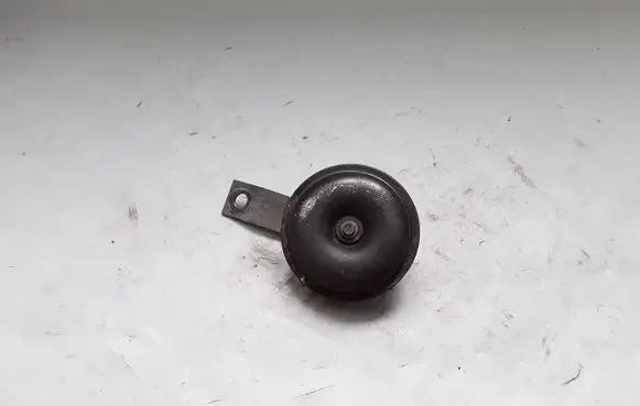 Nissan Leaf I (ZE0) Horn signal E94020 TZ12