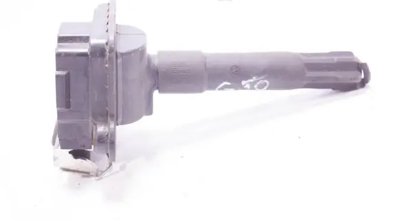 Volkswagen PASSAT B5 High voltage ignition coil 058905105 0040100013