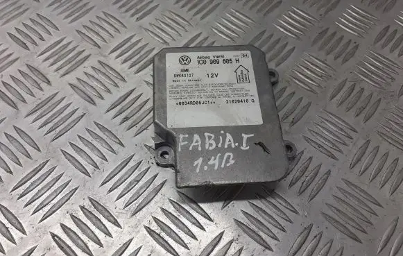 Skoda Fabia Mk1 (6Y) Airbag control unit/module 1C0909605H