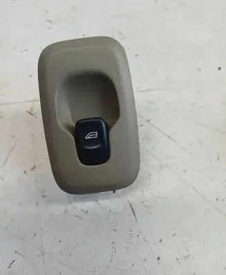 Volvo XC90 Electric window control switch 8685288 03W391