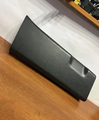 Land Rover Range Rover Sport L494 (B) pillar trim (top) DPLA243A52 D664