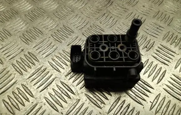 Jeep Grand Cherokee Turbo solenoid valve 15152400512