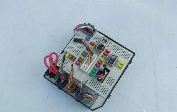 Renault Megane III Fuse module 284B61871R