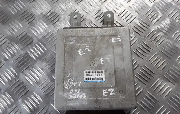 Mitsubishi Space Star Engine control unit/module MD362115 E2T72671