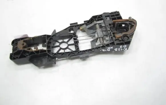 Volkswagen PASSAT B7 Rear door exterior handle/bracket 3C0837885J