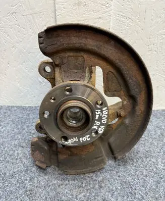 Volvo V60 Front wheel hub