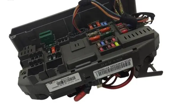 BMW X6 E71 Aerial antenna amplifier 6931690