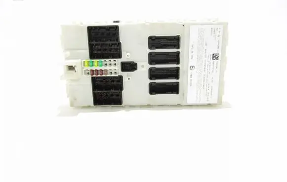BMW 1 F20 F21 Fuse module 6135682438601