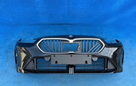 BMW 1 F70 Front bumper 5A64E31