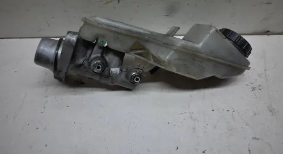 Mazda 3 II Master brake cylinder K1900 06335611171