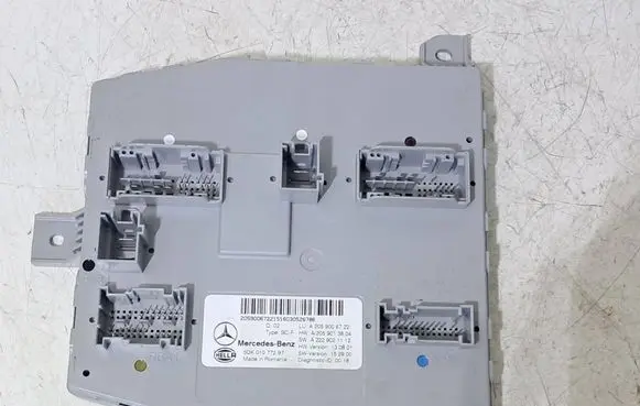 Mercedes-Benz C W205 Central body control module A2059013804 A2229021112
