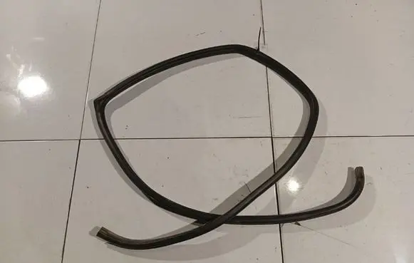 Mazda 3 I Rubber seal rear door 