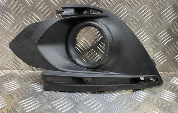 Mitsubishi Space Star Front fog light trim/grill