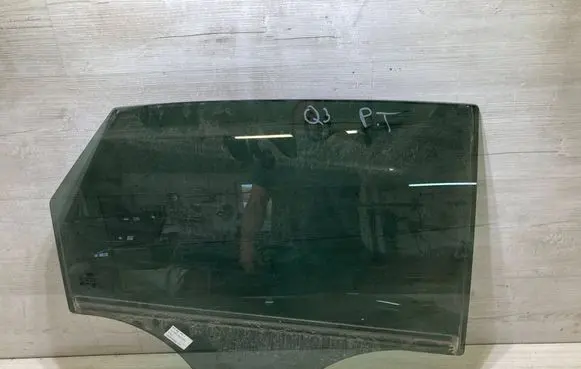 Audi Q3 F3 Rear door window glass 83F845206A
