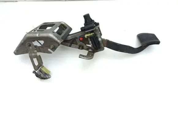 Chrysler 300 - 300C Brake pedal